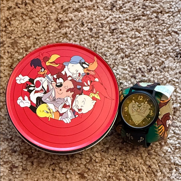 Warner Bros. Looney Tunes Tasmanian Devil holographic Watch